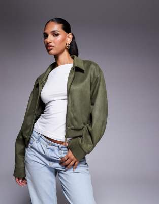 Aria Cove Aria Cove faux suede collared cropped bomber jacket in khaki-Green