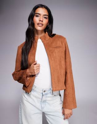 Aria Cove - Figurbetonte Jacke aus Wildleder in Hellbraun mit Reißverschluss-Brown