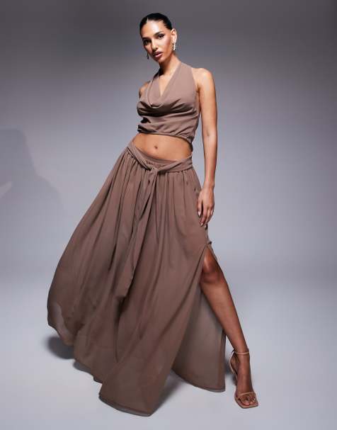 Aria Cove - Gonna lunga fluttuante in chiffon allacciata in vita con spacco laterale marrone in coordinato - view 1