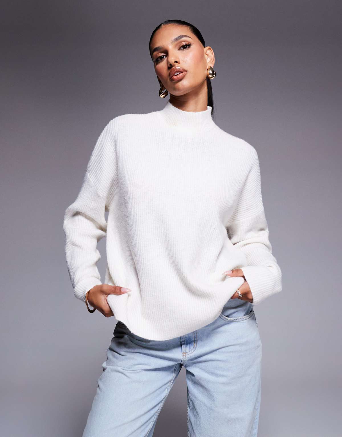 Aria Cove knitted crew neck ribbed cuff jumper in cream