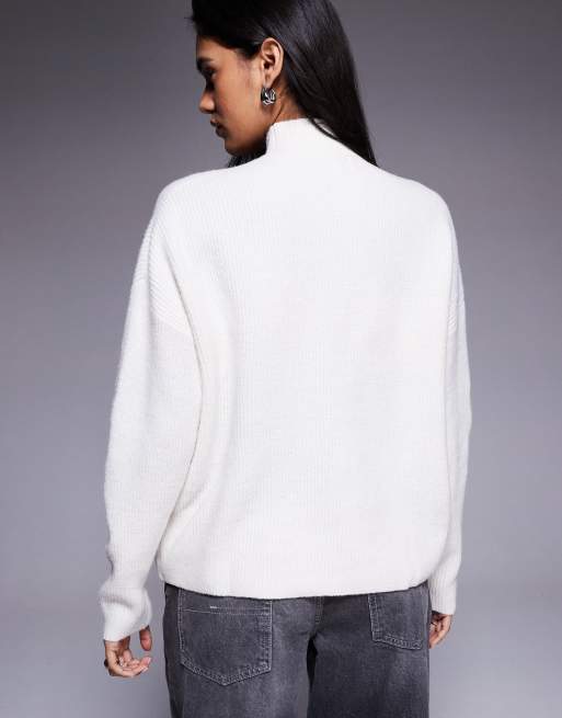 Aria Cove knitted crew neck ribbed cuff jumper in cream, 3 of 4