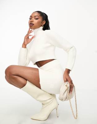 Aria Cove Aria Cove knitted mini skirt co-ord in white