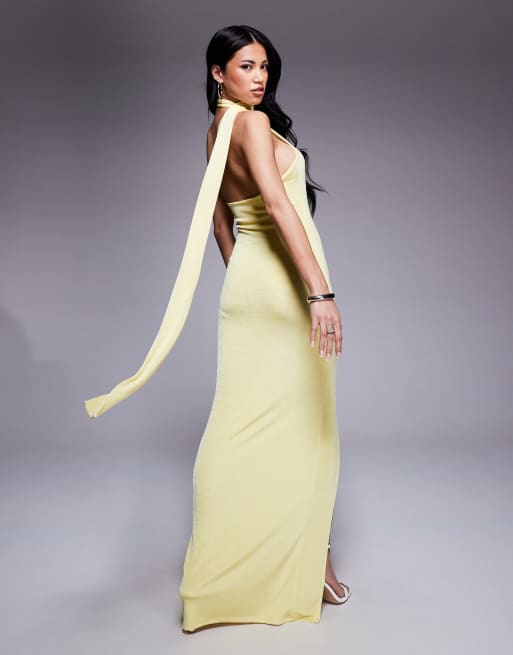 Aria Cove – Maxikleid in Gelb mit One-Shoulder-Träger und Schal-Ausschnitt, 2 von 4