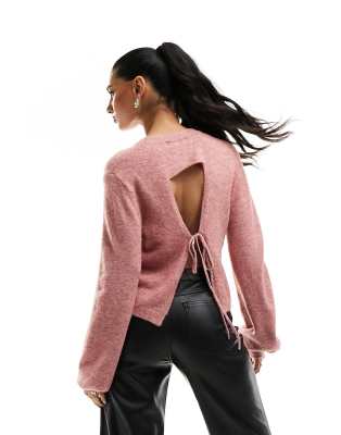 Aria Cove Open Back Wide Sleeve Sweater In Pink