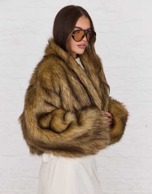 Aria Cove - Oversized cropped jack van imitatiebont met wijde mouwen in bruin, 4 van 4