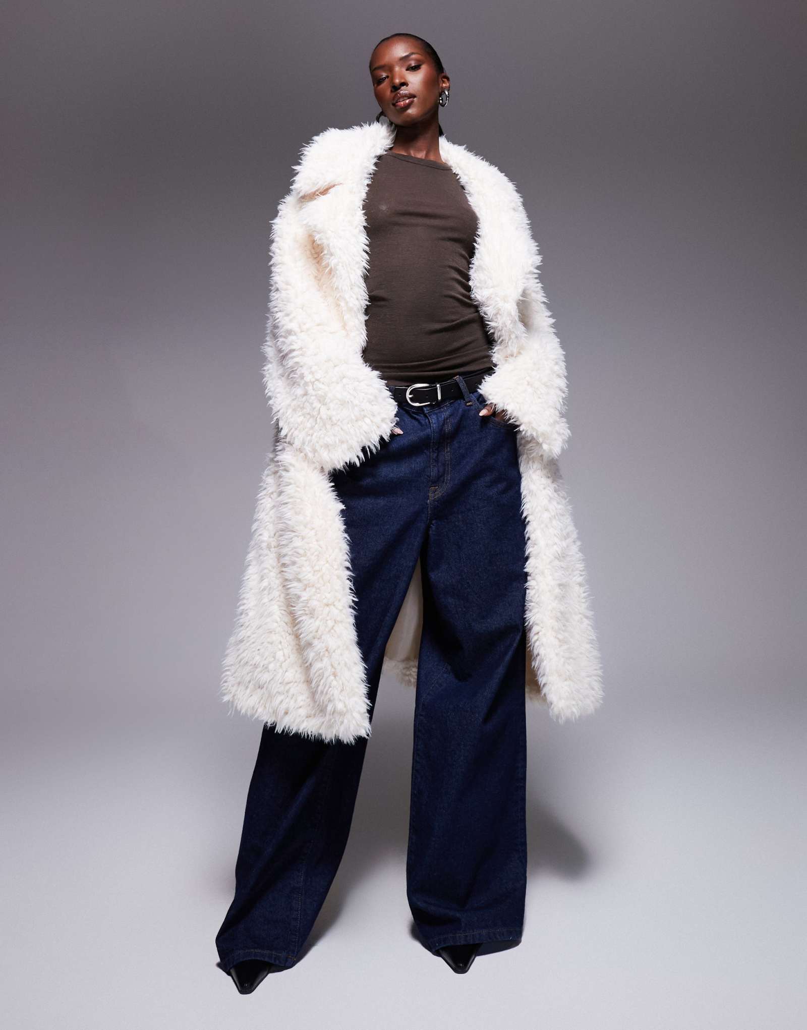 Ария-Коув негабаритных плюшевые Тедди длинное пальто с поясом в сливках