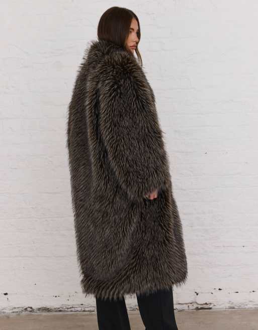 Aria Cove oversized tipped faux fur maxi coat in brown, 2 of 4