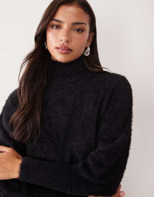 Aria Cove playsuit testurizzata morbida con collo alto nera, 3 di 4