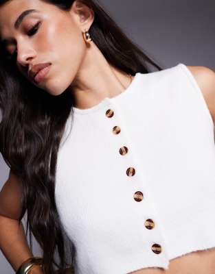Aria Cove Ribbed Knit Cropped Vest