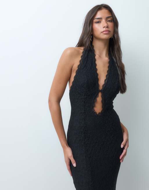Aria Cove robe longue en dentelle à décolleté plongeant et col halter noire, 4 de 5