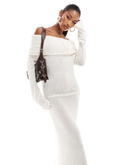 Aria Cove - Robe pull longue en maille bouclée texturée avec encolure Bardot rabattue - Crème, 4 de 4