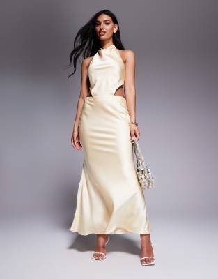 Aria Cove - Satin-Maxikleid in Zitronengelb mit Wasserfallausschnitt, Neckholder, gebundenem Rückenausschnitt und Schwal...
