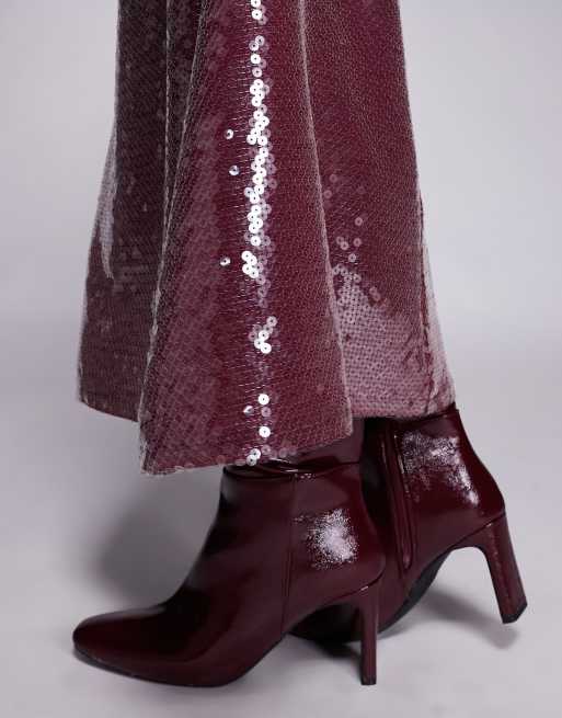 Aria Cove sequin scoop neck maxi dress in burgundy