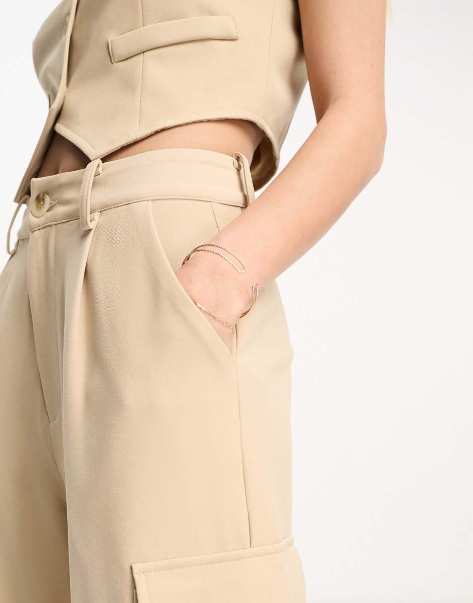 Pieces toggle drawstring cargo trousers in sage