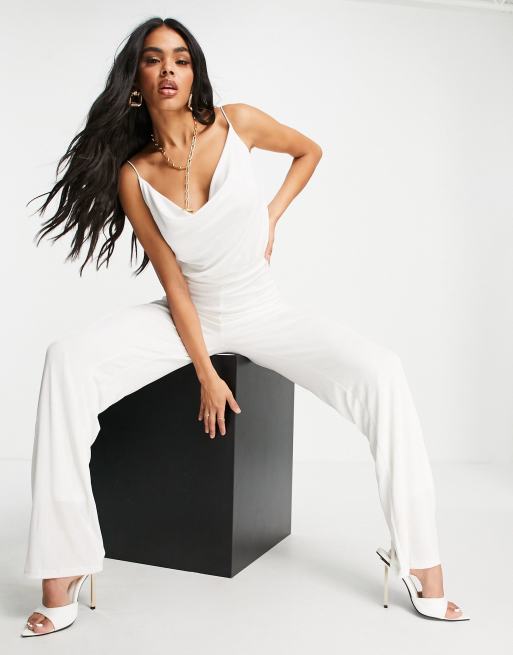 Aria Cove - Tuta jumpsuit bianca con fondo ampio e collo ad anello