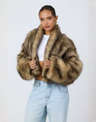 Aria Cove - Veste courte oversize en fausse fourrure à manches amples - Marron avec liseré en fausse fourrure-Brown