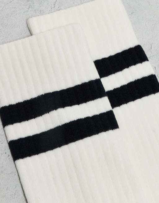 ARKET 2 pack athletic socks in off white and dark blue stripes, 3 of 3