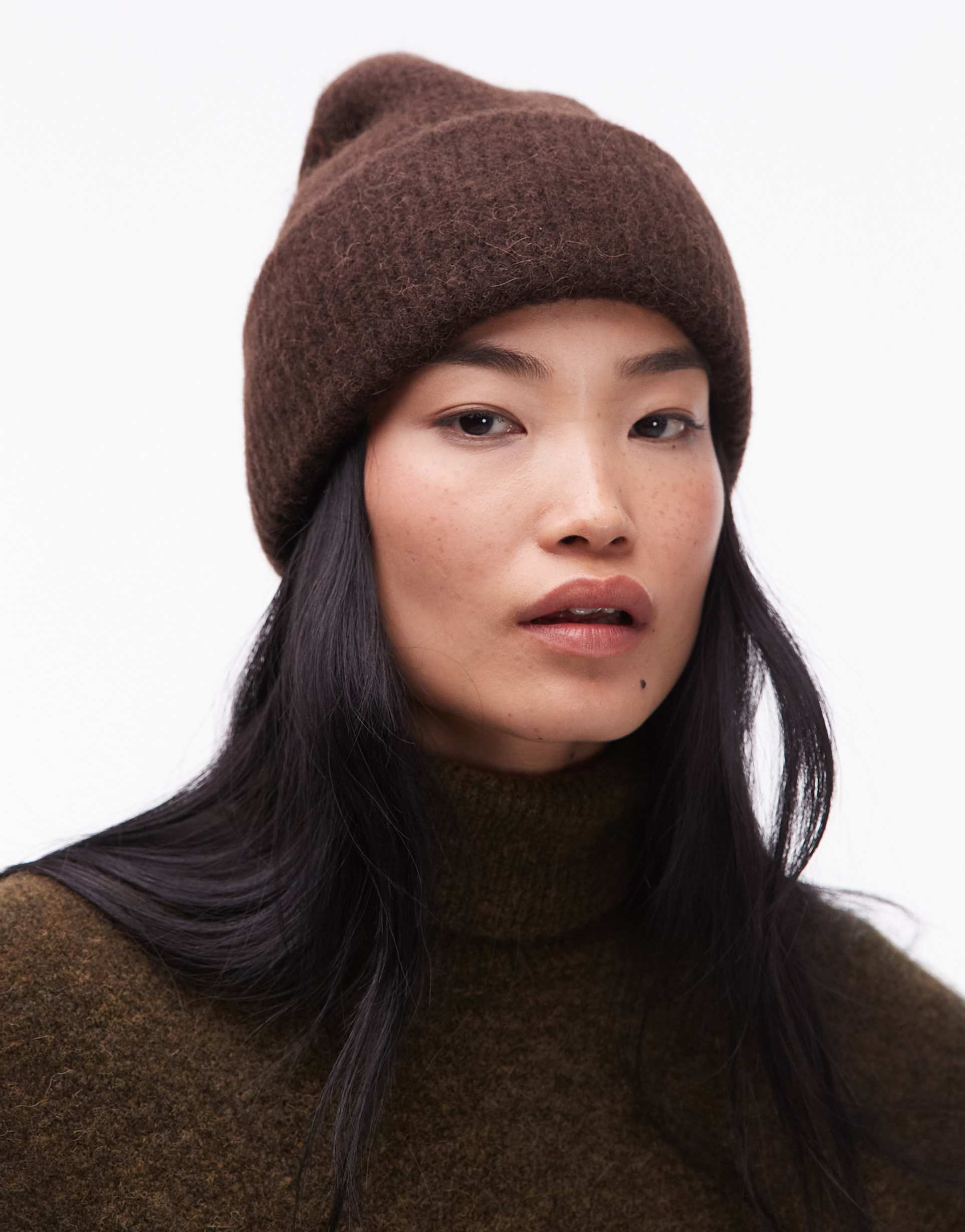 arket alpaca and wool beanie in brown