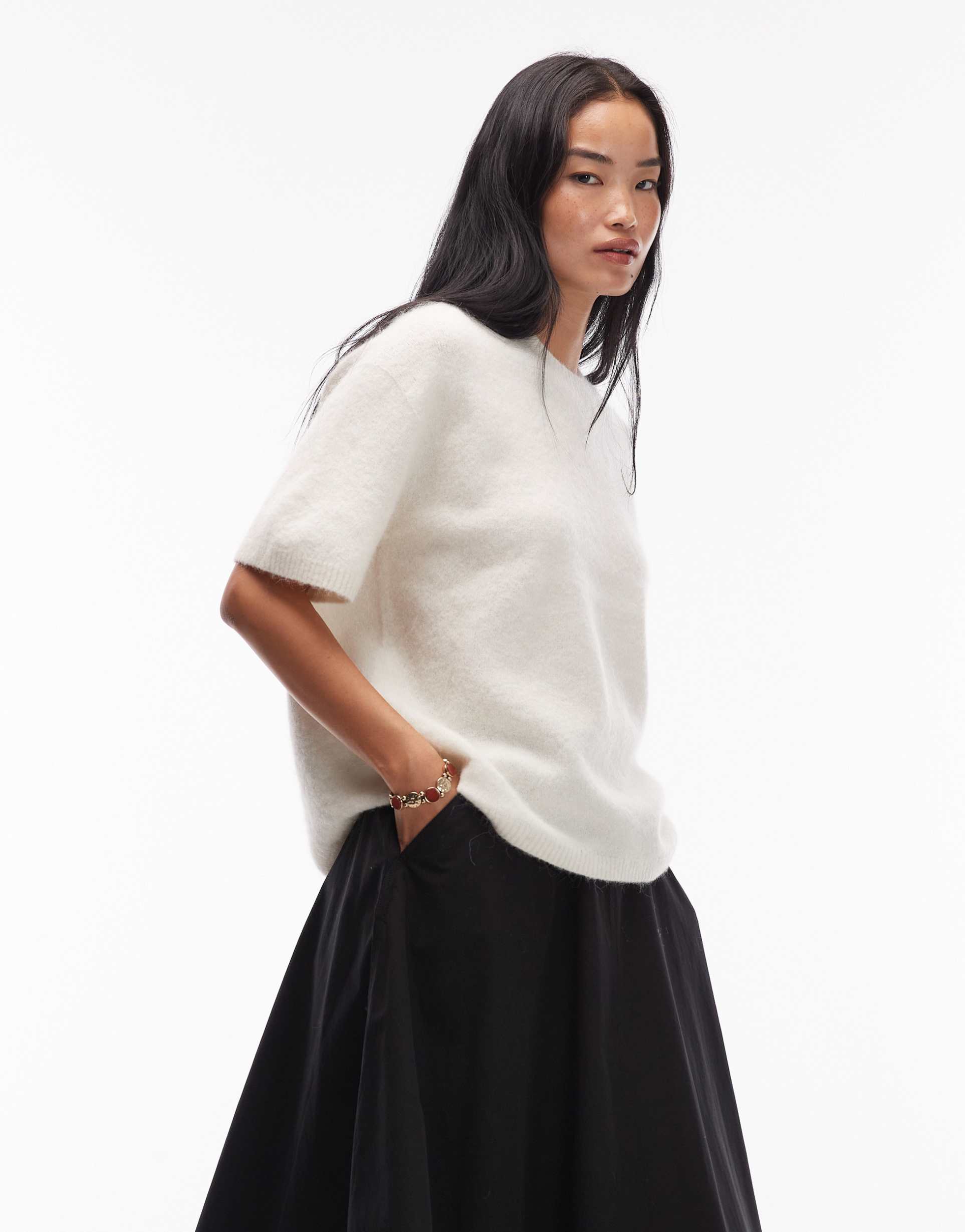 arket alpaca and wool blend short sleeve sweater in off white