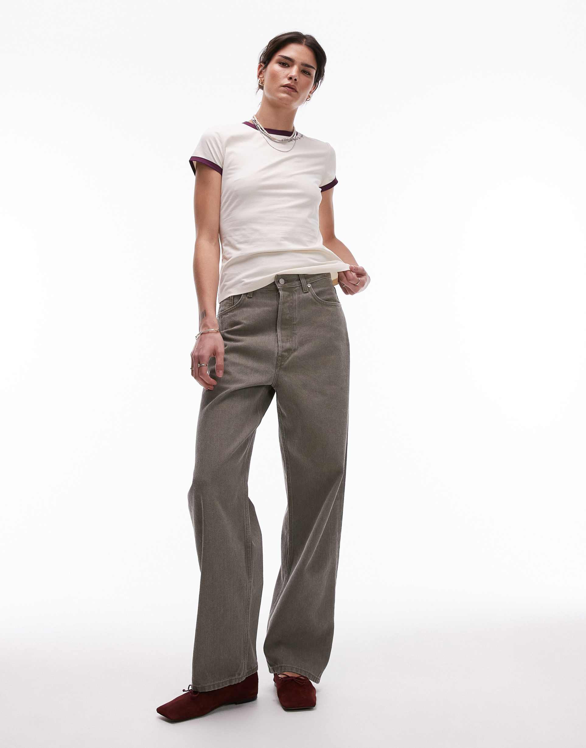 arket amber barrel leg jeans in seam detail in washed khaki