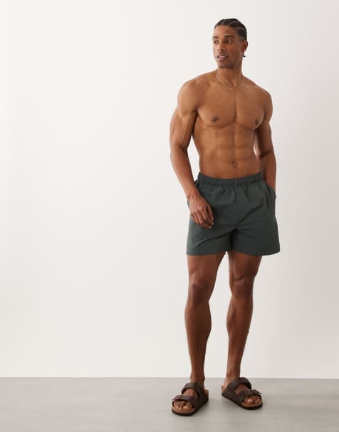 ARKET – Badeshorts in Dunkelgrün - view 1