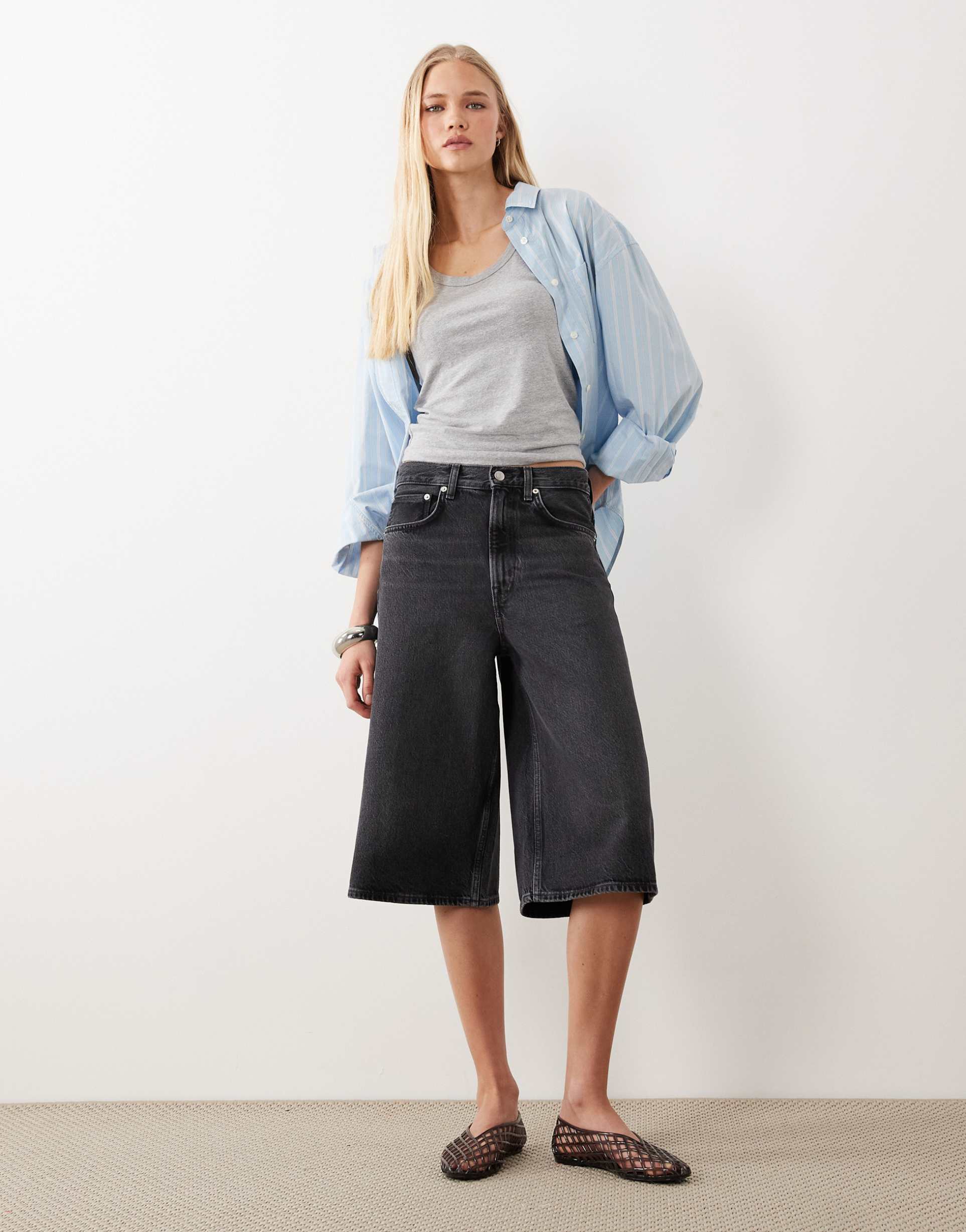 arket bermuda loose fit denim shorts in black