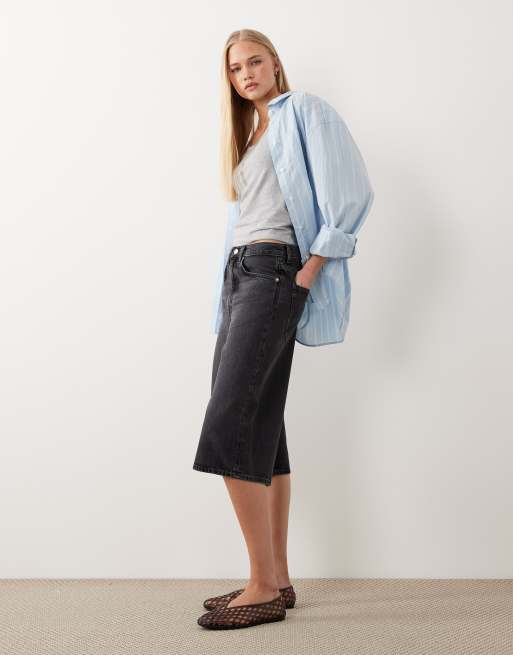 ARKET bermuda loose fit denim shorts in black, 4 of 5