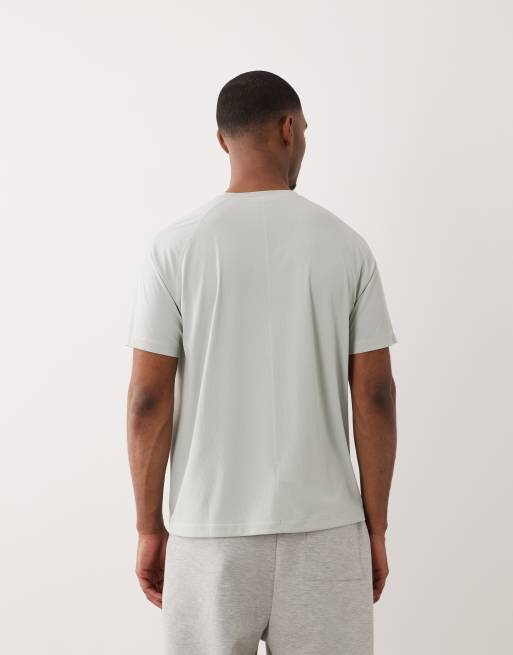 ARKET – Blekgrön tränings-t-shirt med raglanärmar, 5 av 5