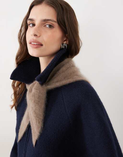 ARKET bufanda tipo lazada de cachemira en beige, 1 de 3