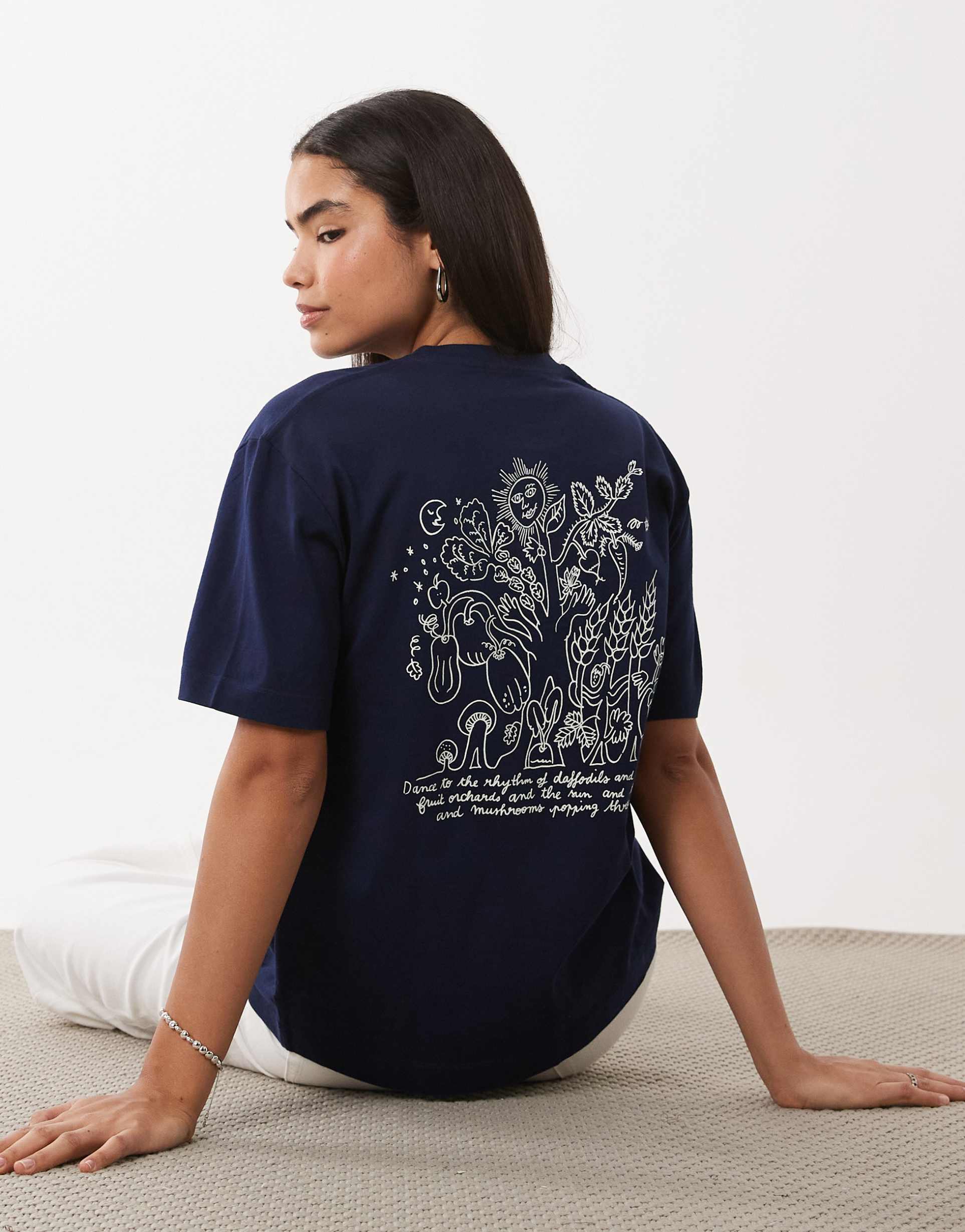 arket cafe short sleeve t-shirt with back print in navy blue