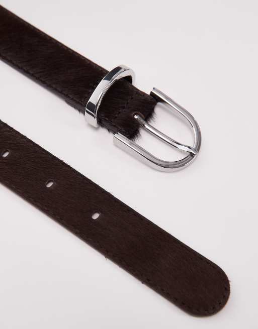 ARKET - Ceinture en daim avec boucle en métal doré - Marron foncé, 2 de 3