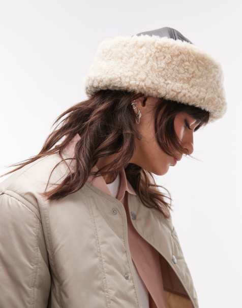 Arket - Chapeau en cuir de qualité supérieure avec doublure rabattue imitation peau de mouton - Noir et crème - view 1