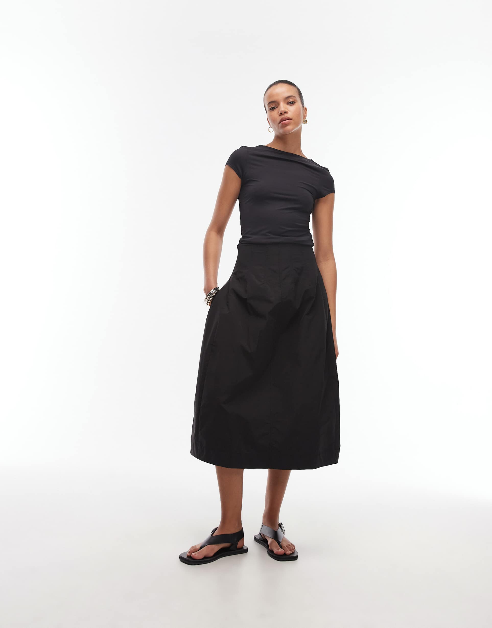 arket cinched waist balloon maxi skirt in black