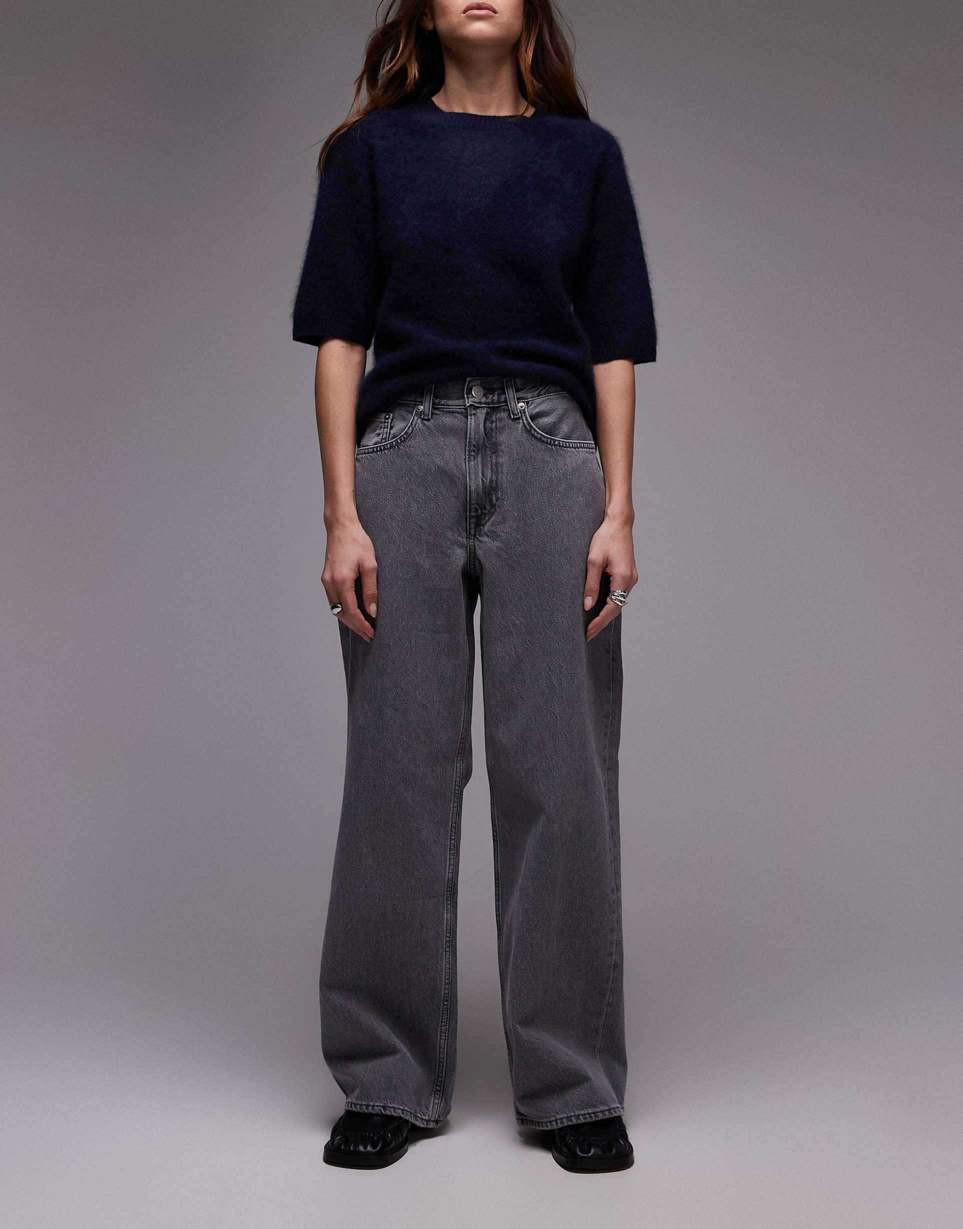 arket cloud low rise baggy wide leg jeans in light washed gray