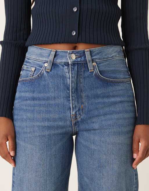 ARKET – Coral – Mellanblå jeans med vintagetvätt, avslappnade ben och hög midja, 5 av 5