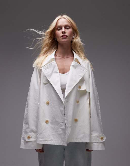 ARKET – Cropped-Trenchcoat in Weiß mit Sturmklappe