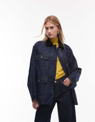 ARKET - Denim-Barn-Jacke im Workwear-Stil in dunkelblauer Rinse-Waschung mit Oversize-Schnitt-Marineblau