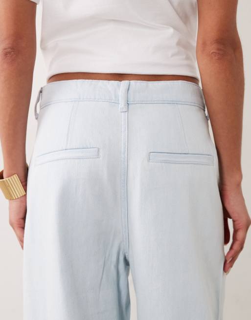 ARKET Endive barrel leg jeans in light blue wash, 4 of 5