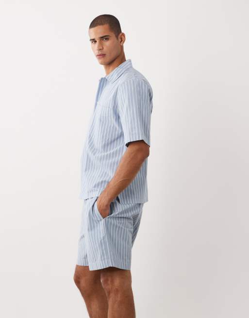 ARKET – Gestreifte Lounge-Shorts aus reiner Baumwolle in Blau und Weiß, Kombiteil, 3 von 5