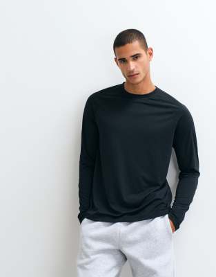 Arket Gym Crew Neck Sweatshirt In Black