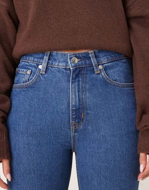 ARKET Jade stretch slim leg jeans in mid wash blue, 4 of 5
