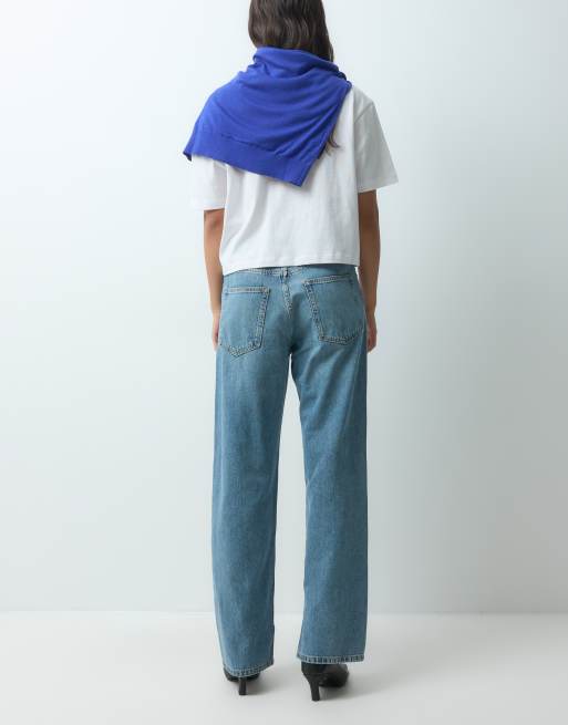 ARKET jean boyfriend coupe relaxed avec petite fente en bleu délavé, 2 de 5