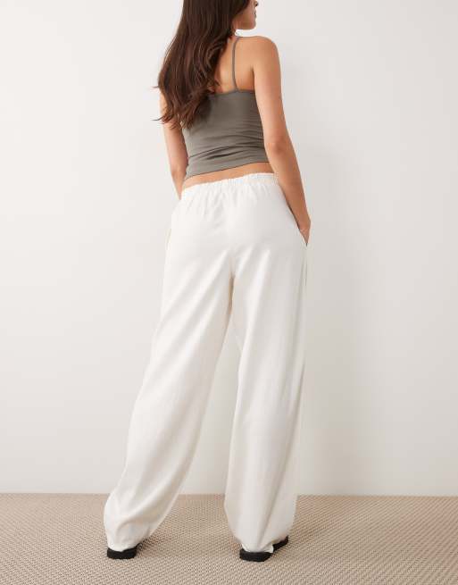 ARKET - Jeans in denim morbido bianco sporco a forma di cilindro, 4 di 5