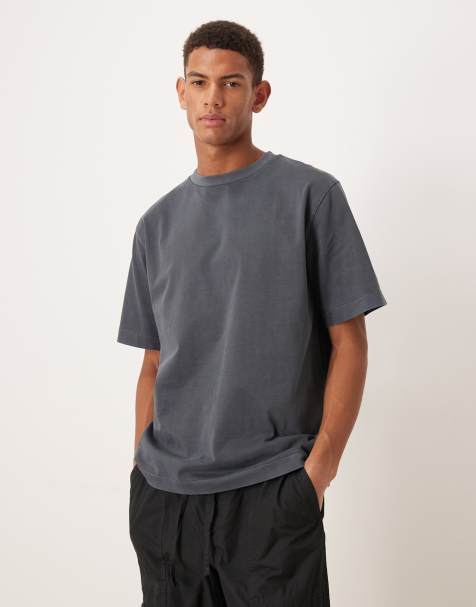 ARKET - Kraftig og oversized T-shirt i ren forvasket sort bomuldsjersey med interlock-syninger - view 1