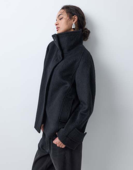 ARKET kurze karierte Jacke aus Wollmix mit einreihiger Knopfleiste in Schwarz, 3 von 5
