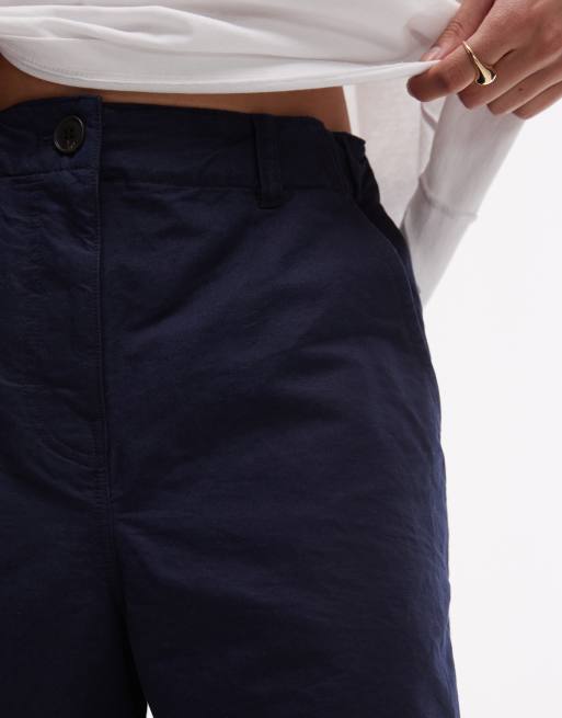 ARKET - Linnen chinoshorts met halfhoge taille in marineblauw, 5 van 5