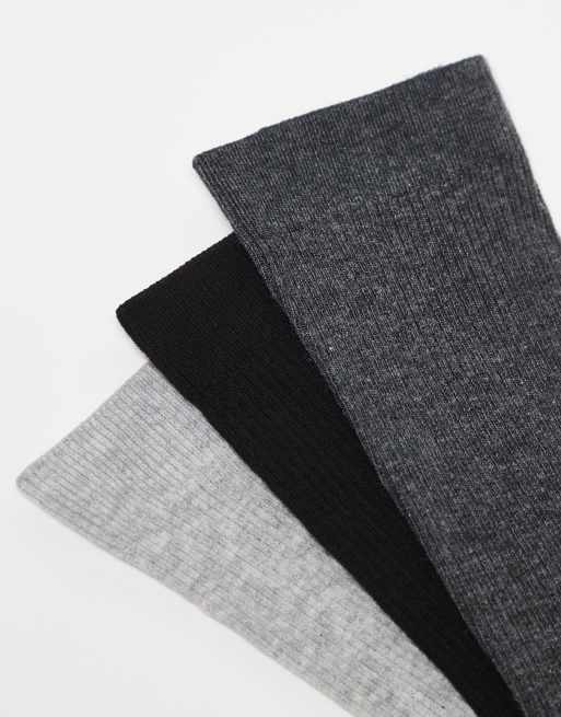 ARKET – Ljusgrå, mörkgrå och svarta strumpor i ribbad bomull, 3-pack, 2 av 3