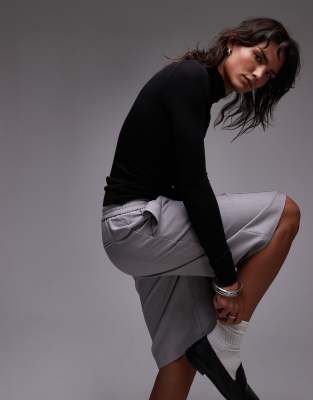 Arket Merino Wool Knit Ribbed Turtle Neck Top In Black