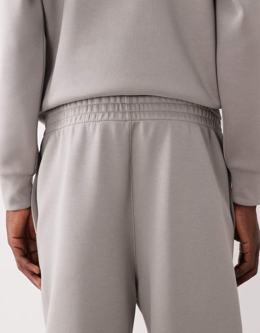 ARKET – Mix and Match – Jogginghose aus neoprenartigem Material in Grau mit geradem Schnitt, 4 von 5