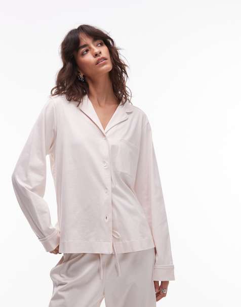 ARKET – Mix and Match – Langärmliges Pyjama-Oberteil aus Baumwolle in Beige mit Knopfleiste und weißer Kontrastpaspelierung - view 1